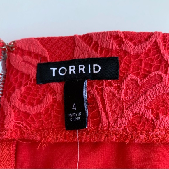 Torrid NWT Red Lace Mini Pencil Skirt Zipper Business Cocktail Fun Size 4 - Picture 2 of 7